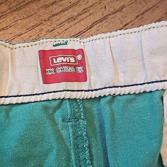 Levi's L  chino ez green shorts stretch drawstring - Picture 4 of 13